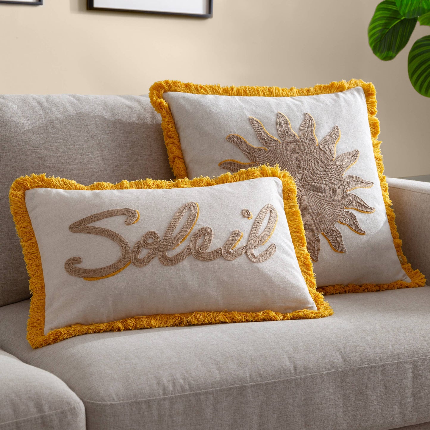 Housse de coussin brodé Soleil jaune 30 x 50 cm
